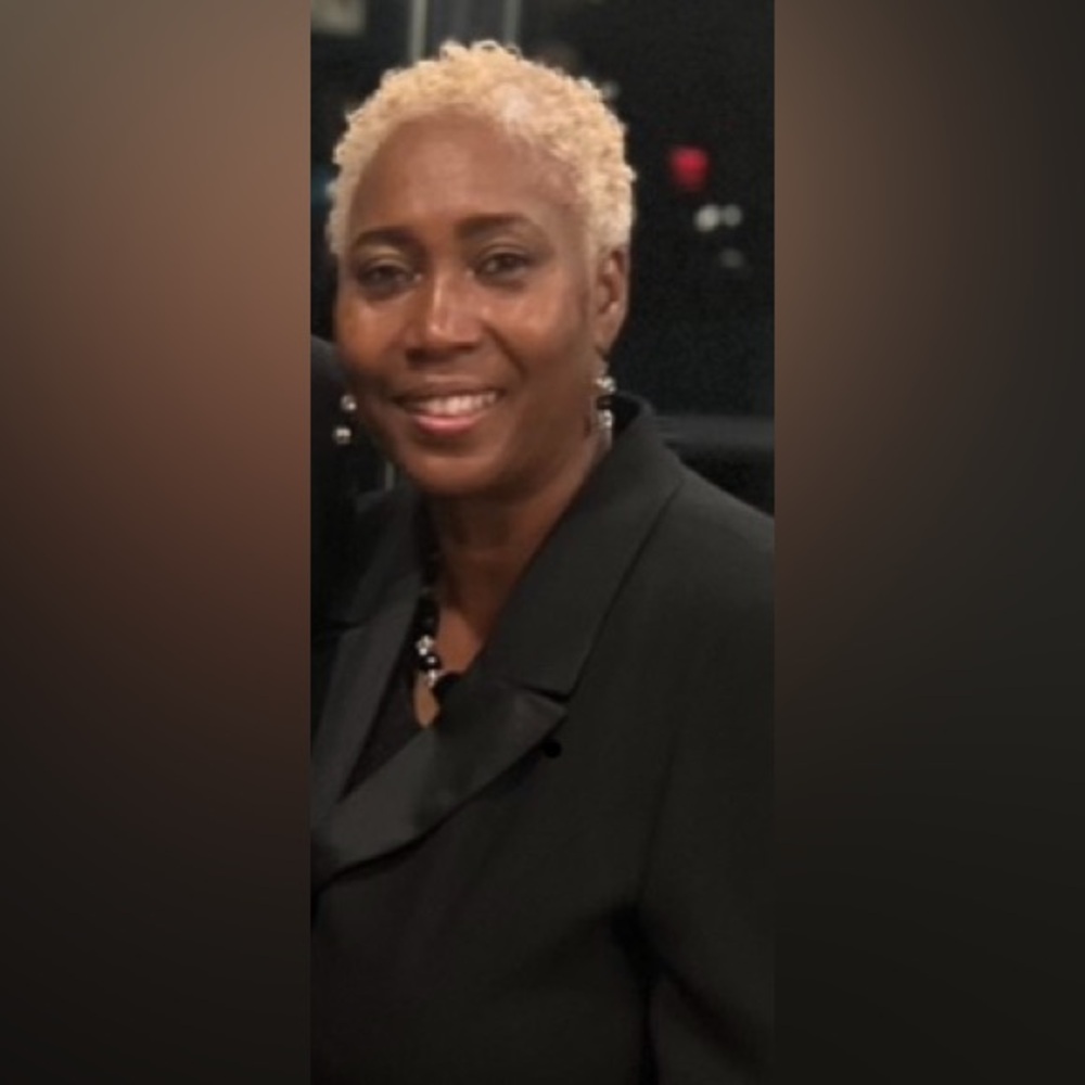 Meet your Posher, Pamela